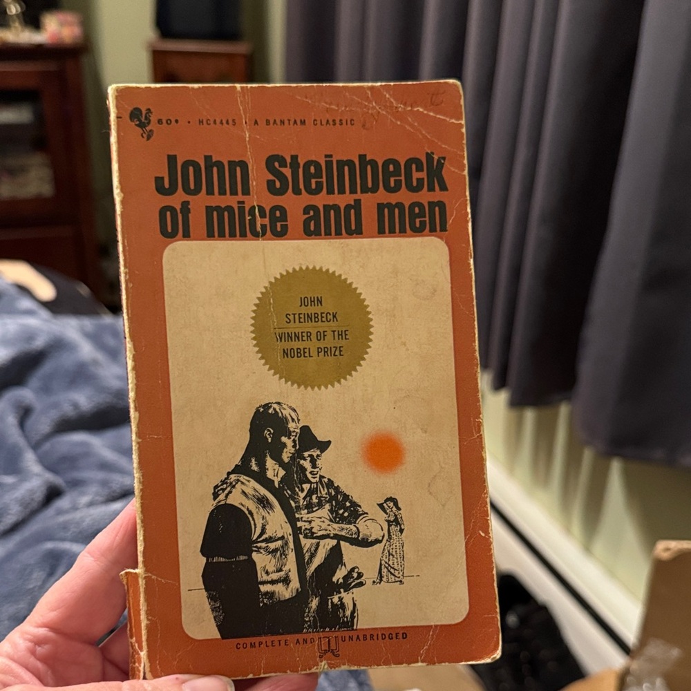 John Steinbeck's 'Of Mice and Men' - Classic Orange Edition